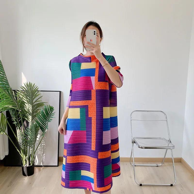 Fashionable women's dress, new spring/summer style, European and American style, youthful, plus size, slimming pleated skirt