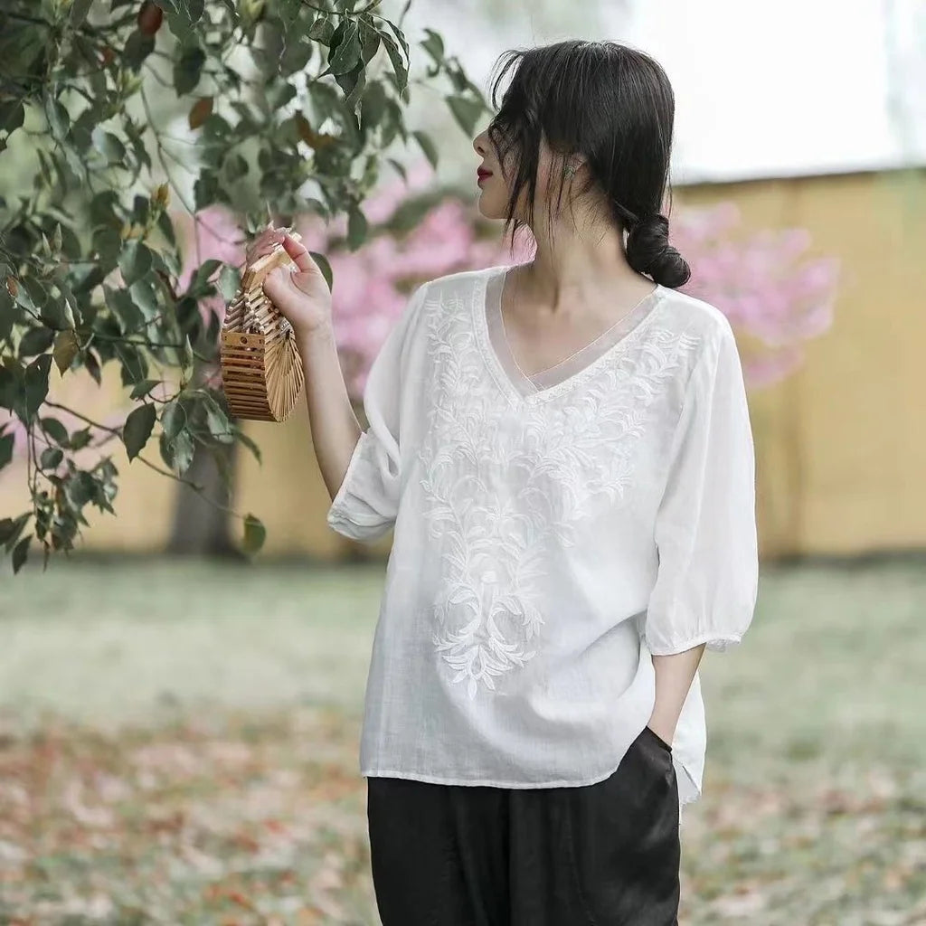 THHOEN Plus Size Fashion Woman Blouse Cotton Linen Casual Blusa Mujer Camisas Women's Clothing Summer Embroidery V-Neck Vintage